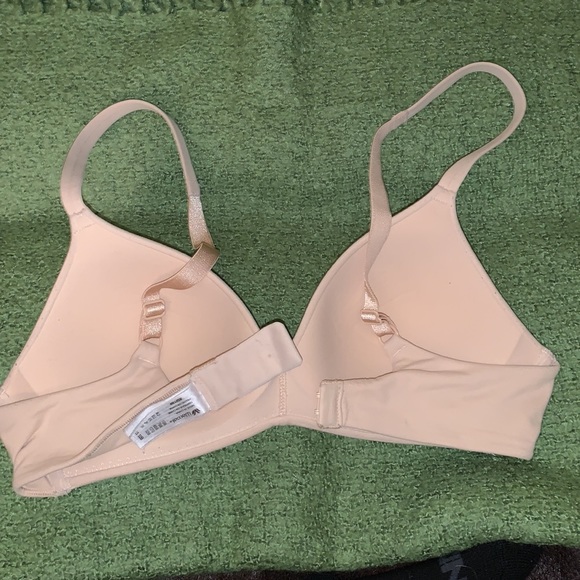 Wacoal T-shirt Lightly Lined Wireless Bra 32B - Picture 3 of 5